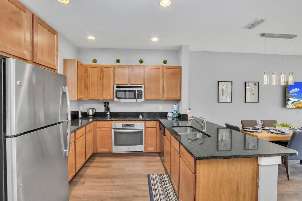 אורלנדו Upscale 2Br Lakefront Townhome - Private Hot Tub! מראה חיצוני תמונה
