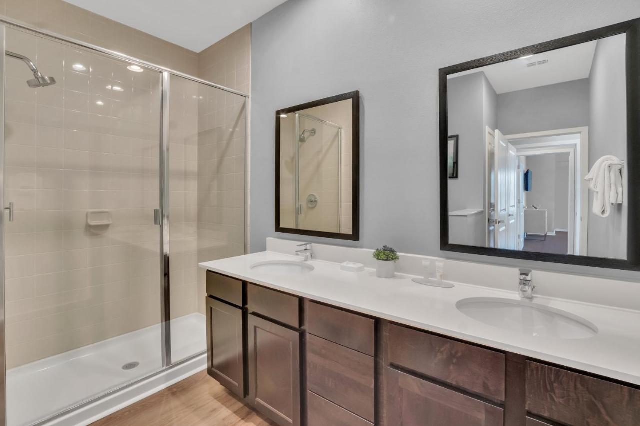 אורלנדו Upscale 2Br Lakefront Townhome - Private Hot Tub! מראה חיצוני תמונה